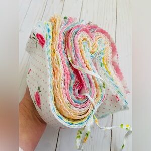 Vintage linens jelly roll strips 2.5” floral bed sheets sewing quilt fabric